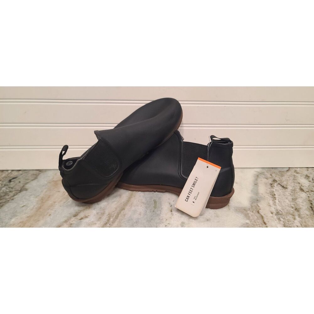 Bogs Rebound Womens Black Sweet Pea Bloom Waterprof Boots Size 9 NWT